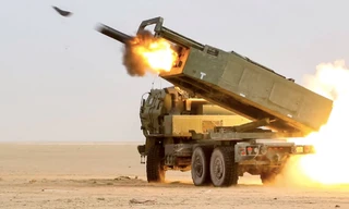 Một hệ thống lựu pháo HIMARS