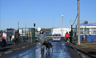 Một trạm kiểm tra ở vùng Rostov của Nga ngày 19/2. (Ảnh: Reuters)