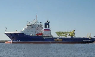 Ukraine nói đã bắn trúng tàu hậu cần Vsevolod Bobrov của Nga. (Ảnh: Severnaya Verf)