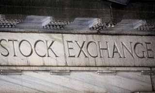 Chứng khoán Mỹ liên tục trượt dốc nhưng có thể chưa chạm đáy. (Ảnh: Reuters)