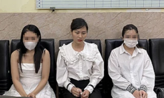 Phá đường dây mại dâm 2000 USD/lượt, bắt 'tú bà' 24 tuổi 