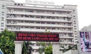 Robot bị "thổi" giá khi vào bệnh viện.