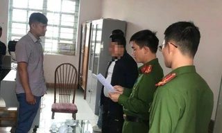 Nhận 220 triệu làm 'sổ đỏ', nguyên Phó Giám đốc Văn phòng đăng ký đất đai bị bắt