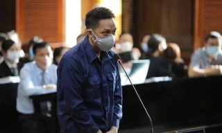 Phiên tòa ngày 25/11