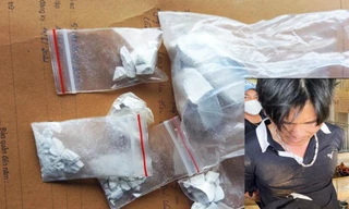 Bị vây bắt vì mang theo ma túy, đối tượng nhiễm HIV cắn vào tay trinh sát 