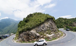 Những lưu ý khi lái xe qua địa hình đèo dốc