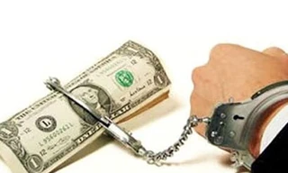 Bầm dập phận đại gia ôm nợ