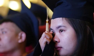 Từ đứa trẻ mắc dị tật sứt môi, hở hàm ếch, bị bỏ rơi ở chân cầu lúc còn đỏ hỏn đến thủ khoa đại học