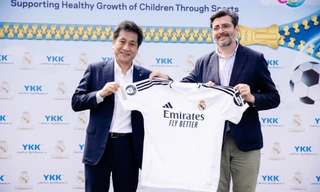Real Madrid tạo sân chơi bóng đá cho trẻ em Việt Nam