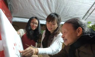 Tết đã về bên xóm ngụ cư!