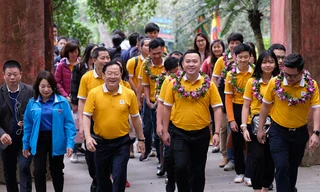 Gương mặt trẻ Việt Nam tiêu biểu dâng hương báo công các Vua Hùng