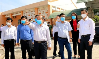 Đoàn công tác kiểm tra công tác phòng dịch tại Đồng Tháp. Ảnh: VK