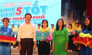Cần Thơ tuyên dương 231 'Sinh viên 5 tốt' cấp thành phố