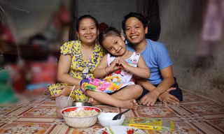 Hạnh phúc giản dị của đôi vợ chồng khuyết tật ở Cần Thơ