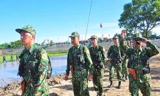 Bộ đội Việt Nam - Campuchia tuần tra biên giới chung