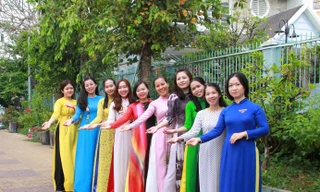 Phụ nữ Tỉnh đoàn An Giang duyên dáng với áo dài thướt tha