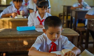 Học sinh khu vực biên giới huyện Hồng Ngự (Đồng Tháp). - Ảnh: Hòa Hội 