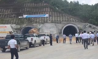 Hầm Cù Mông thực hiện những bước cuối cùng để đưa vào khai thác.