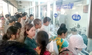 Trong tương lai, với thẻ BHYT điện tử, thời gian và chi phí cho giải quyết thủ tục khám chữa bệnh sẽ được rút ngắng. Ảnh: Như Ý.