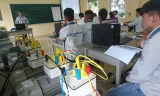 Đề xuất thay đổi diện được miễn học phí học trung cấp.