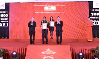 Lần thứ 3 liên tiếp Vietnam Airlines vào Top 10 doanh nghiệp xuất sắc nhất Việt Nam