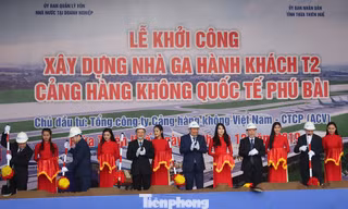 Phó Thủ tướng Thường trực Trương Hoà Bình cùng lãnh đạo Bộ GTVT, UBND Thừa Thiên Huế, ACV... khởi công nhà ga T2 sân bay Phú Bài