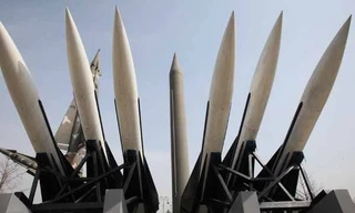 Hàn Quốc: Tên lửa Triều Tiên đã lên bệ phóng