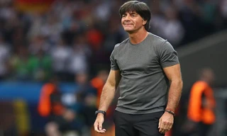 HLV tuyển Đức gây sốt với thời trang mới ở EURO 2016