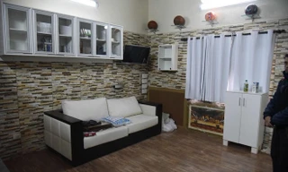 Cảnh sát Paraguay hồi đầu tuần đột kích vào nơi giam giữ Pavao tại nhà tù Tacumbu, gần thủ đô Asuncion và phát hiện ra cuộc sống thượng lưu của y. Ảnh: AFP.