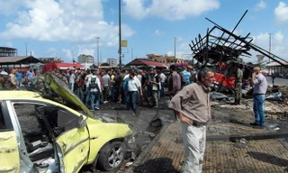 Hiện trường vụ nổ bom ở thành phố Jableh, Syria ngày 23/5 vừa qua. Ảnh: AFP/TTXVN.