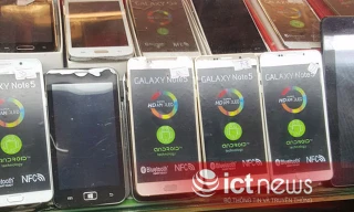 Samsung Galaxy Note 5 nhái. Ảnh: H.P.