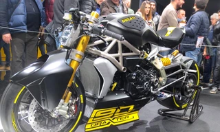 Sững sờ trước độ hầm hố của 'quái vật' Ducati DraXter