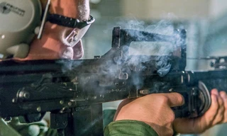 Cận cảnh khẩu súng kiểu bullpup của đặc nhiệm Nga