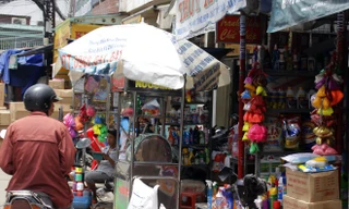 Chợ 'tử thần' Kim Biên nhộn nhịp giữa Sài Gòn