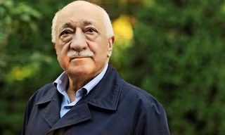 Giáo sĩ Fethullah Gulen đang sống lưu vong tại Mỹ. Ảnh: alchetron.