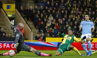 Pha mở tỷ số giúp Aguero có bàn thứ 11 trên mọi mặt trận mùa này, cùng với đồng đội De Bruyne chia sẻ dẫn đầu danh sách ghi bàn của Man City từ đầu mùa. Ảnh: AFP.