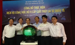 Nghi thức khai trương dịch vụ.