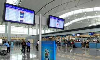 Xuất hiện “tín hiệu lạ” chèn sóng tại sân bay Nội Bài, Tân Sơn Nhất