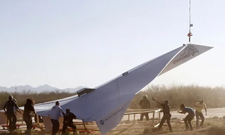 Máy bay giấy lớn nhất thế giới