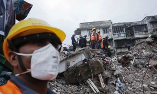 Hiện trường vụ sập tòa nhà ở Mumbai khiến 4 người thiệt mạng