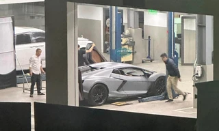 Siêu xe kế nhiệm Lamborghini Aventador xuất hiện tại Hà Nội