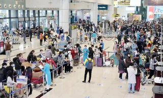 Quá tải hành khách, khẩn cấp bổ sung 250 chuyến bay đến TPHCM