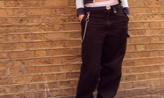 Mặc quần rộng bị phạt