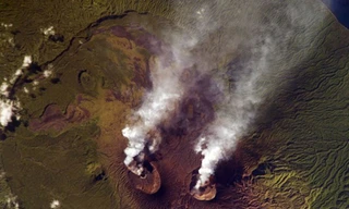 Hình ảnh Trái đất đẹp lung linh nhìn từ Vũ trụ