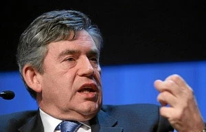 Cựu thủ tướng Anh cũng là nạn nhân báo 'lá cải'