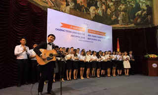 30 suất học bổng “Lãnh đạo xuyên Khủng hoảng” dành cho bạn trẻ xuất sắc