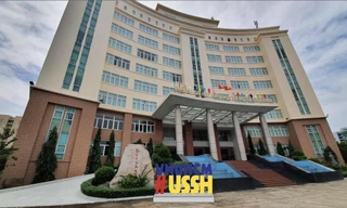 Trường ĐH KHXH&NV (ĐHQG TP. HCM) dự kiến “rút thẻ đỏ” hơn 350 sinh viên