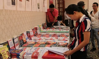 Ở nhà mùa dịch, người trẻ rủ nhau đọc sách giá trị sống