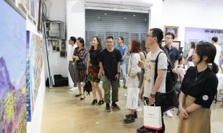 Bạn trẻ TP. HCM khám phá “Khoảng lặng” của người vẽ không chuyên