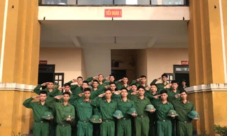 22 cử nhân trường ĐH Bách khoa (ĐH Đà Nẵng) thành Sĩ quan dự bị. 